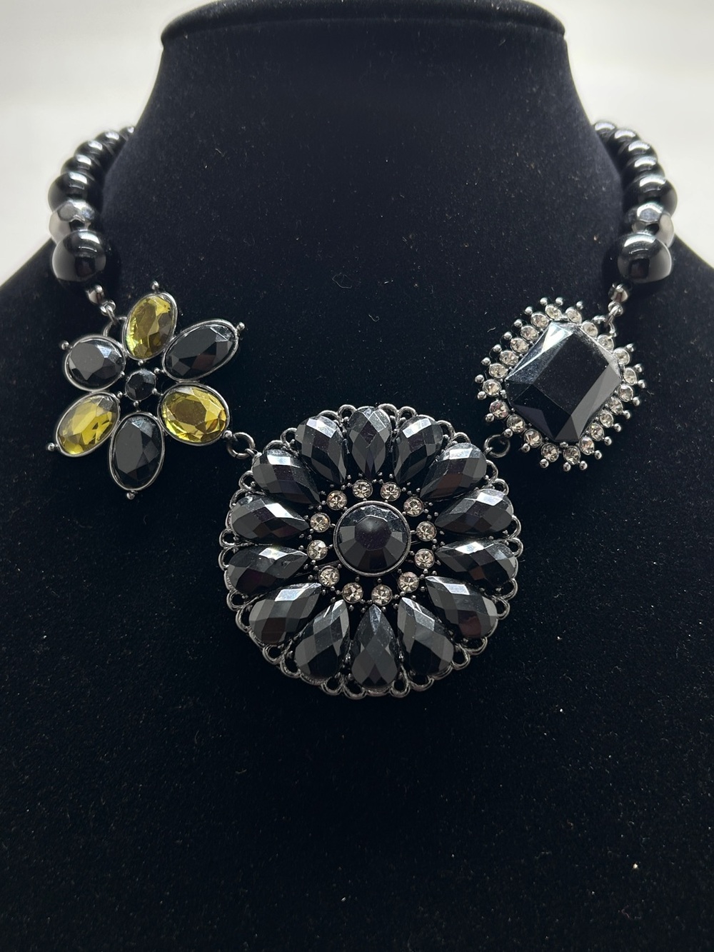 Premier Designs, Vintage Black Crystal Beaded Statement Necklace, Brooch 90’s